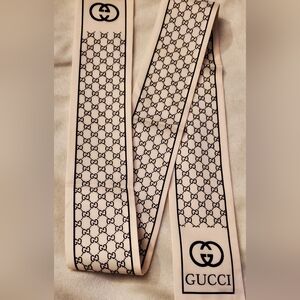 Skinny Bag Twilly, Scarf